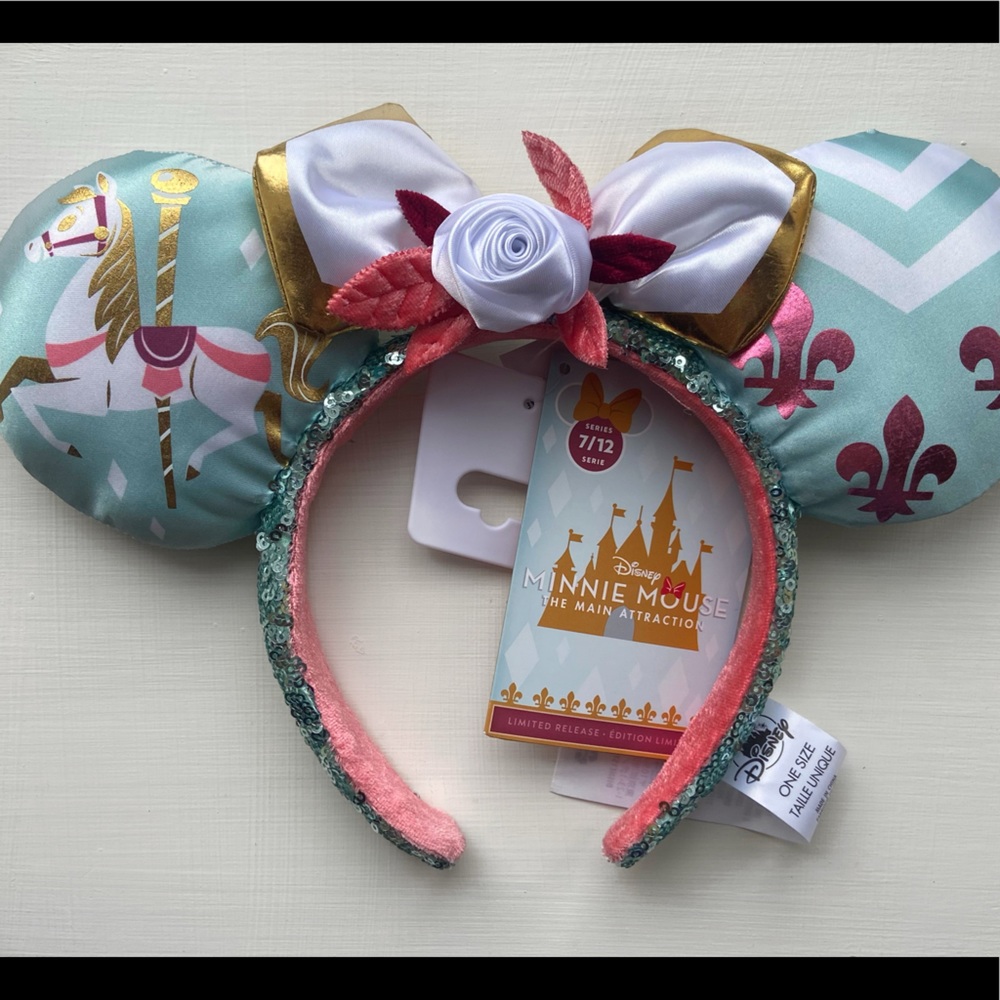 Minnie Mouse Main Attraction Ears - July Carousel